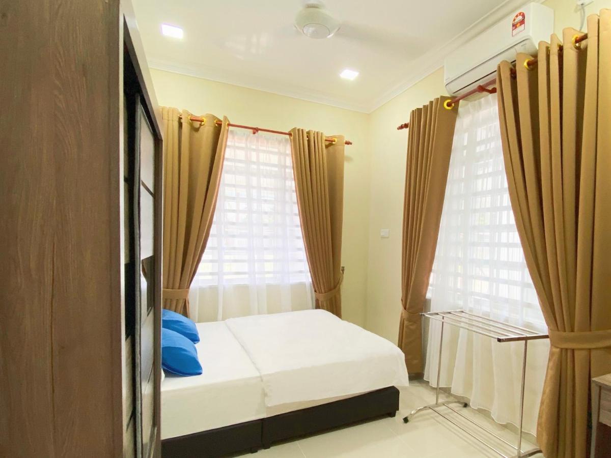 Nazza Homestay Besut With Swimming Pool Near Jetty To Perhentian Kampung Raja Exterior foto
